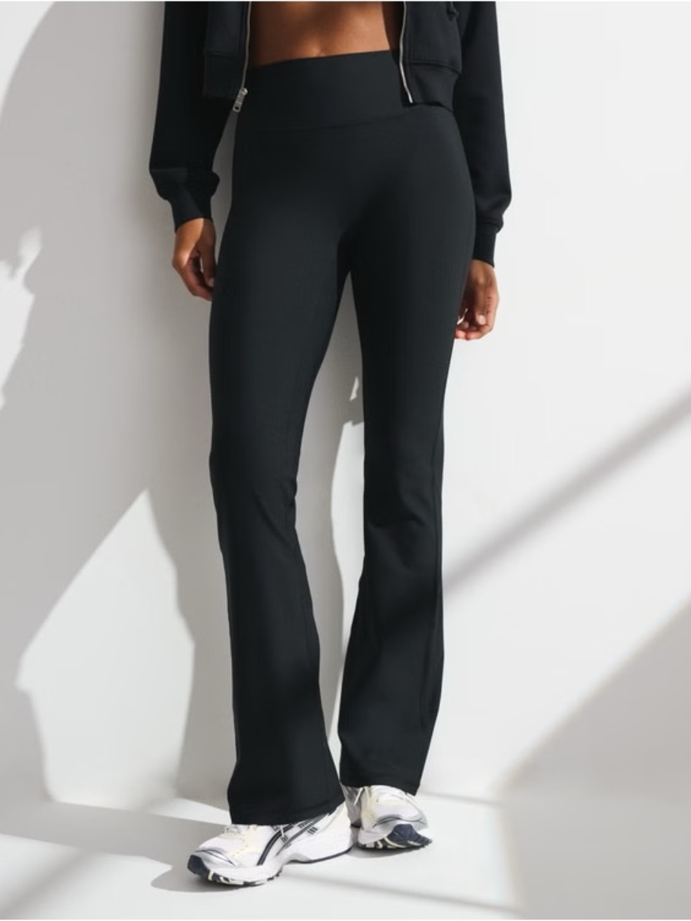 YPB by Abercrombie sculptLUX Curve Love Flare Leggings – XXL 🖤